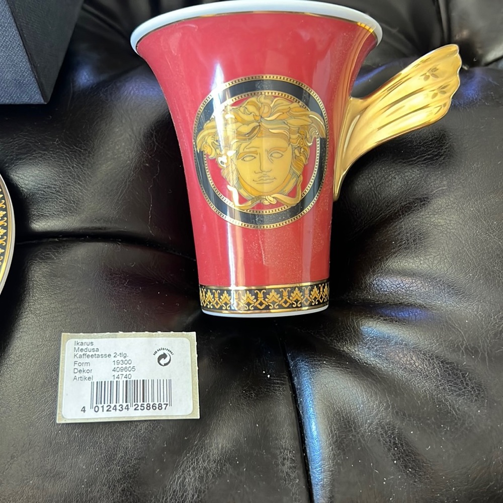 Versace Ikarus Medusa Collection tea cup & saucer comes with orig boxes $175